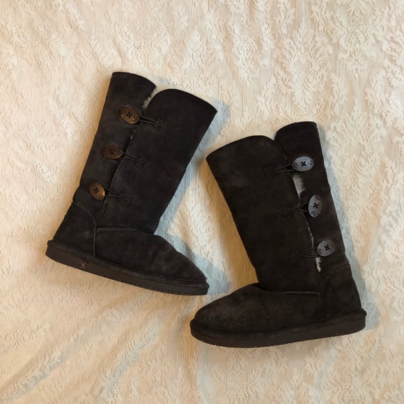 Bearpaw Lauren chocolate sheepskin button boots - Picture 2 of 16